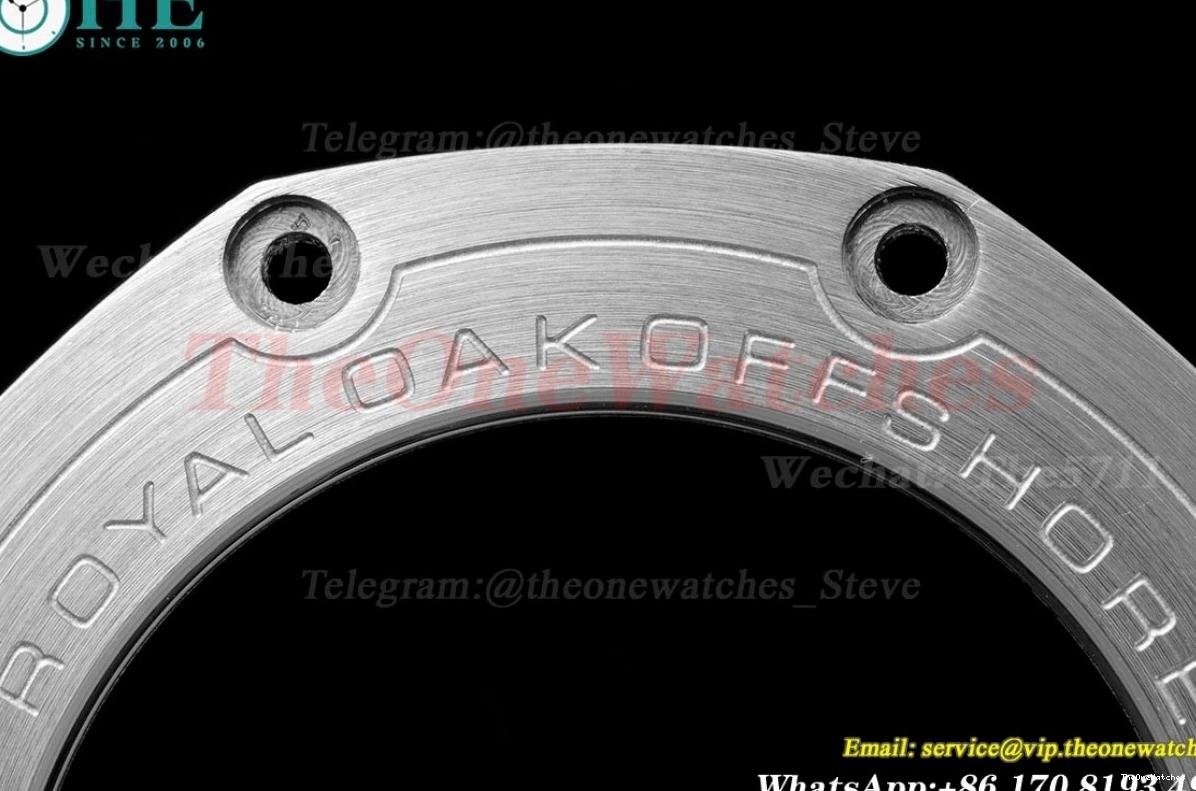 Num LE Royal Grey Oak Offshore RSF SS Mod A3126 42mm 0424